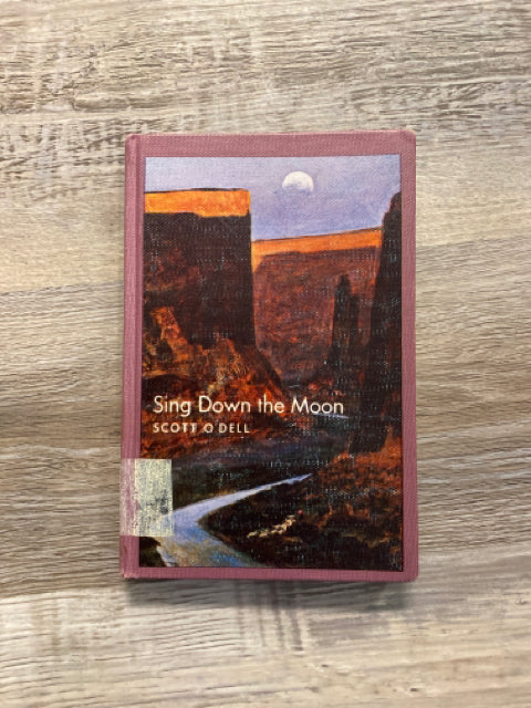 Sing Down the Moon Scott O'Dell
