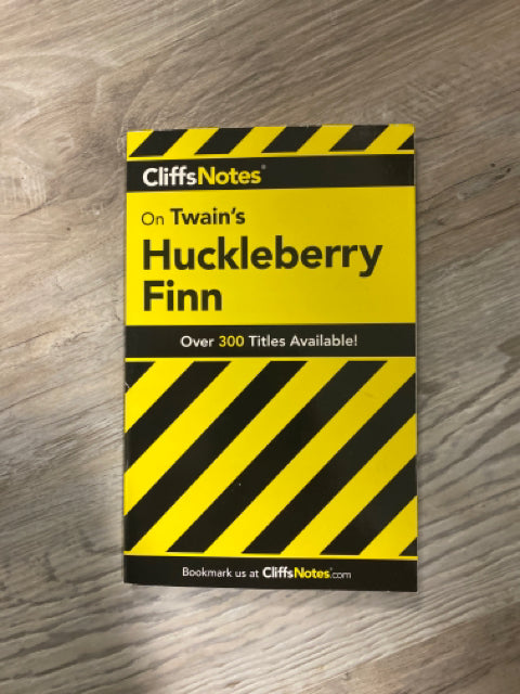 Cliff Notes: Huckleberry Finn by Mark Twain